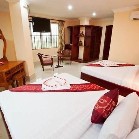 Mittapheap Hotel Kampot Buitenkant foto