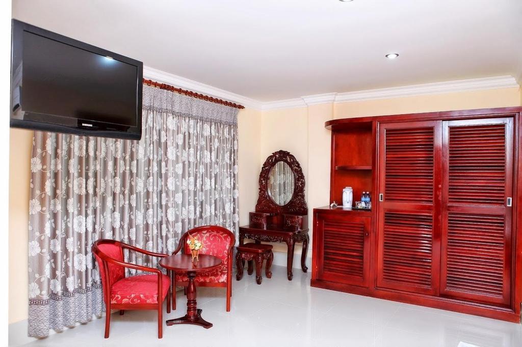 Mittapheap Hotel Kampot Kamer foto