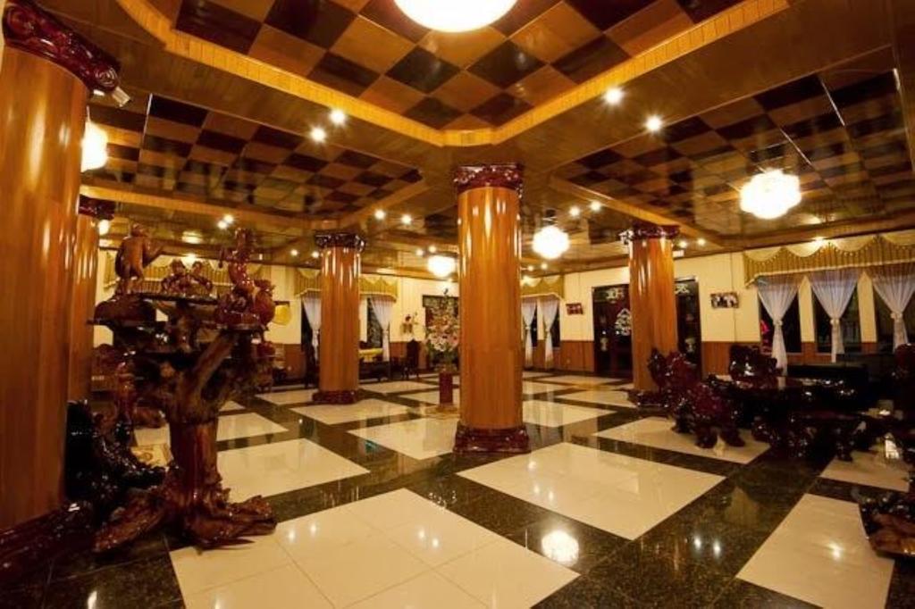 Mittapheap Hotel Kampot Buitenkant foto